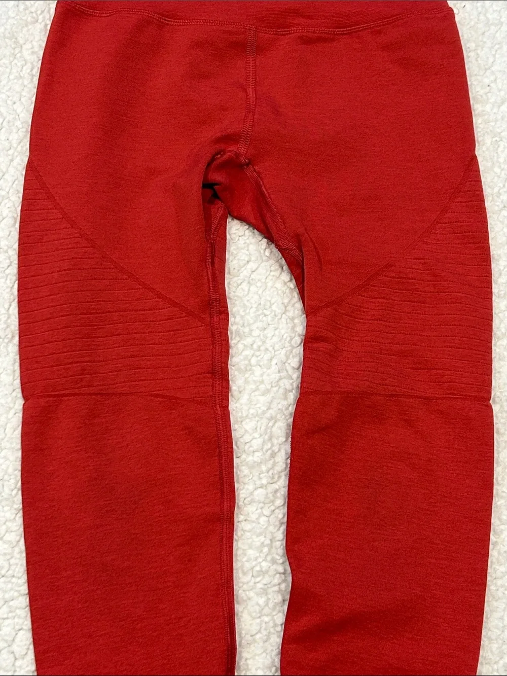 Alphalete Leggings size Small Red Orange Ribbed Detail